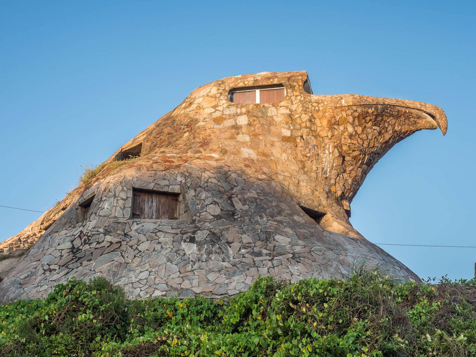 Casa El Águila (The Eagle House), Uruguay