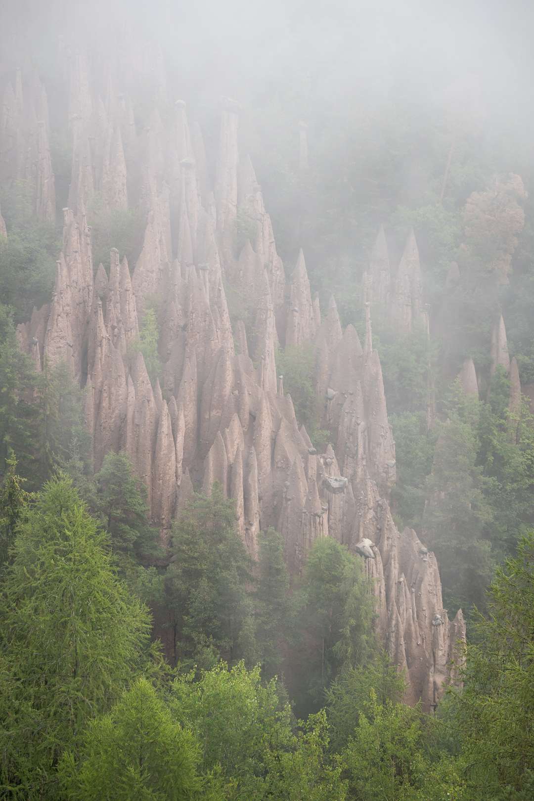 Earth Pyramids Ritten Winter Top Photo Spots at The earth pyramids on the Ritten in 2026