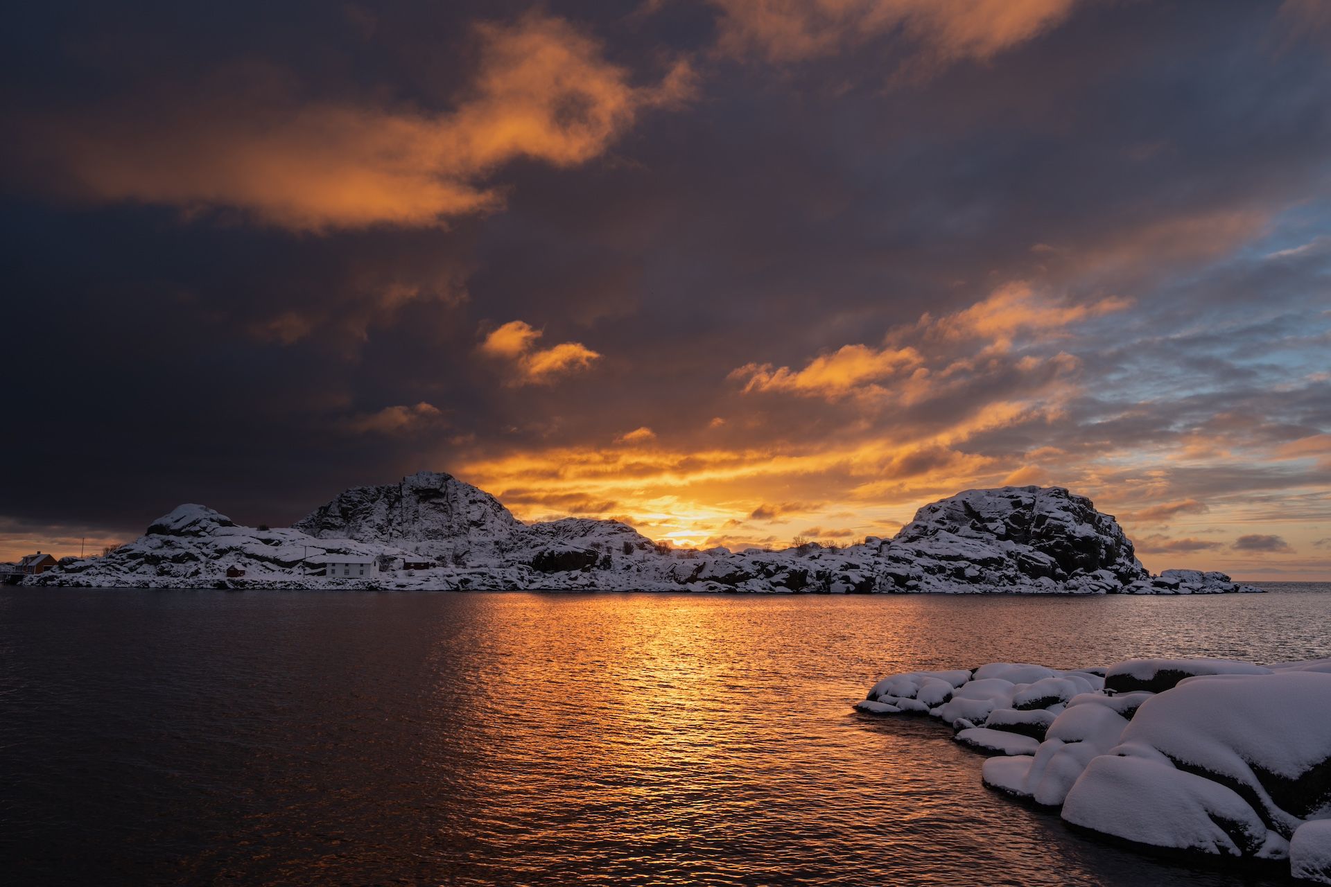Mortsundholmen, Norway