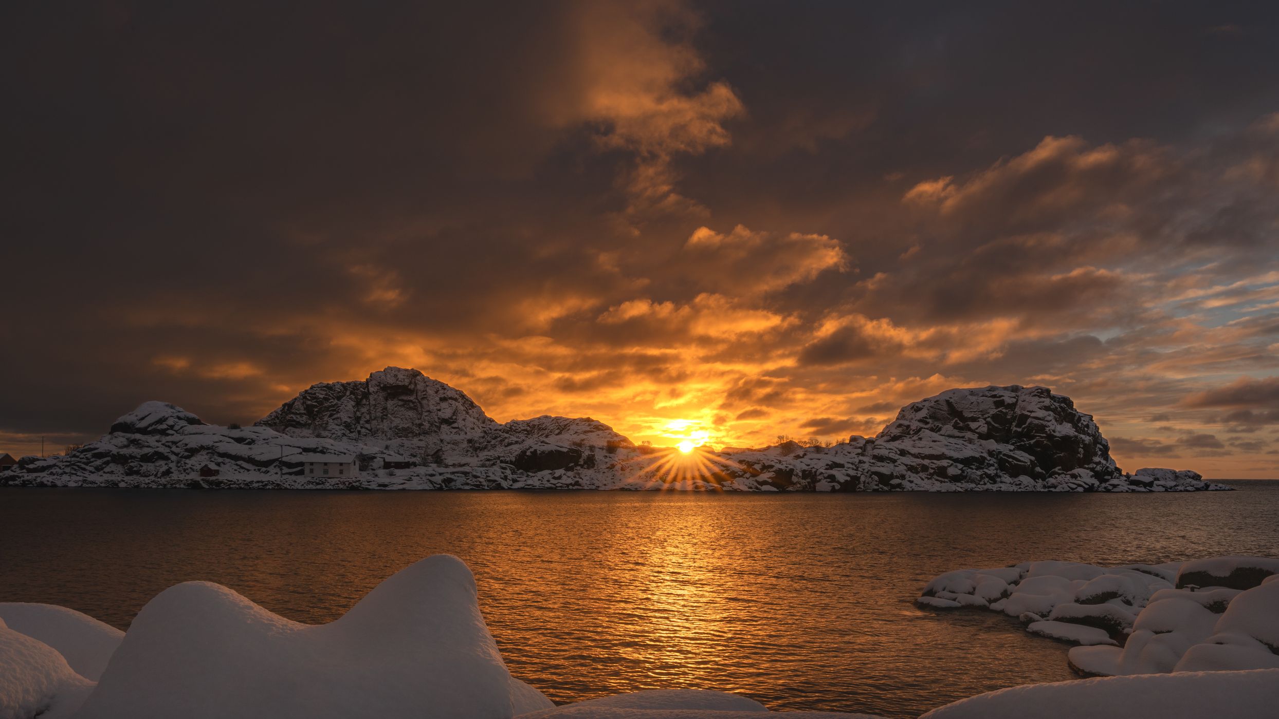Mortsundholmen, Norway