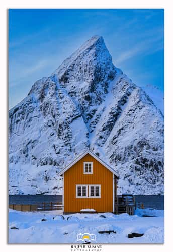 Olstind cabin in Sakrisøy