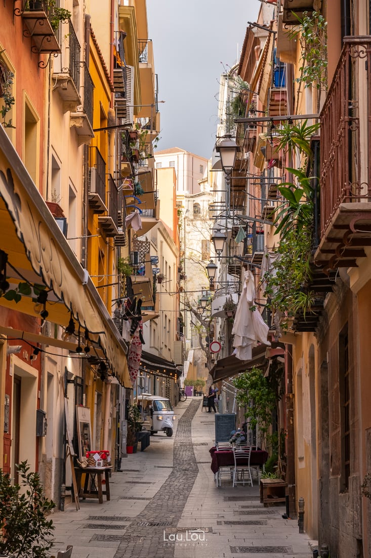 via napoli 10 genova