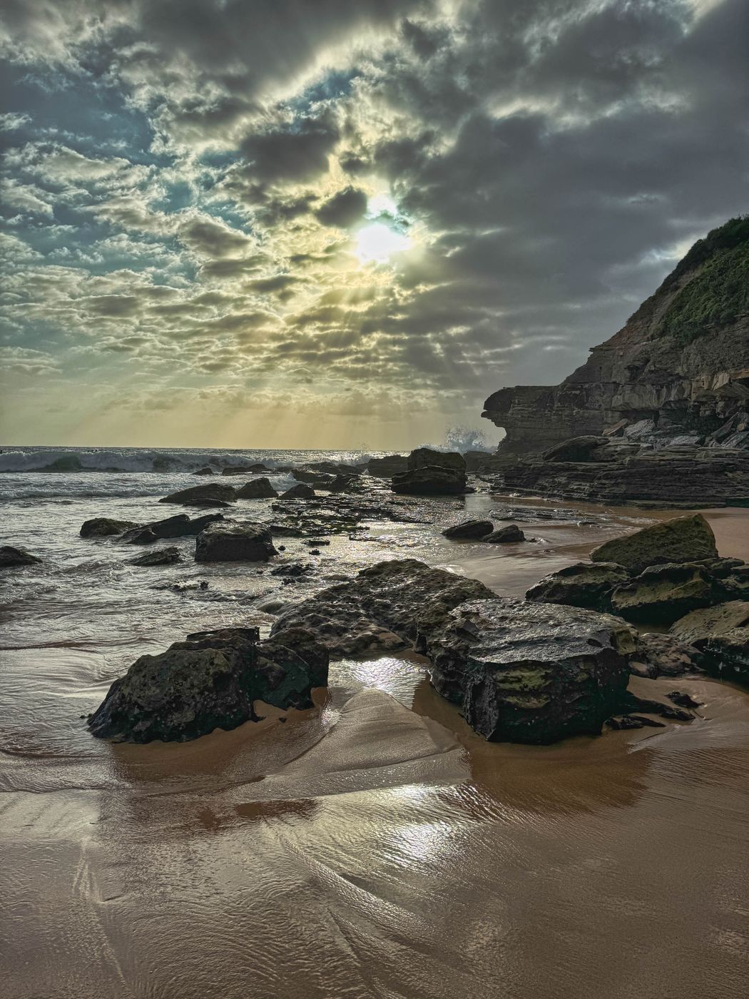 Warriewood south headland, Northern Beaches, New South Wales, Australia