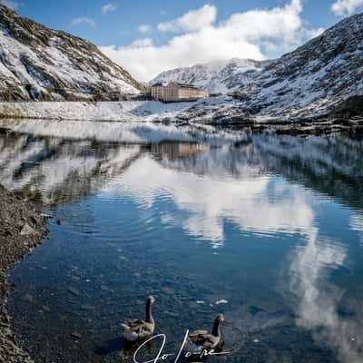 Grand Saint Bernard Lac, Italy
