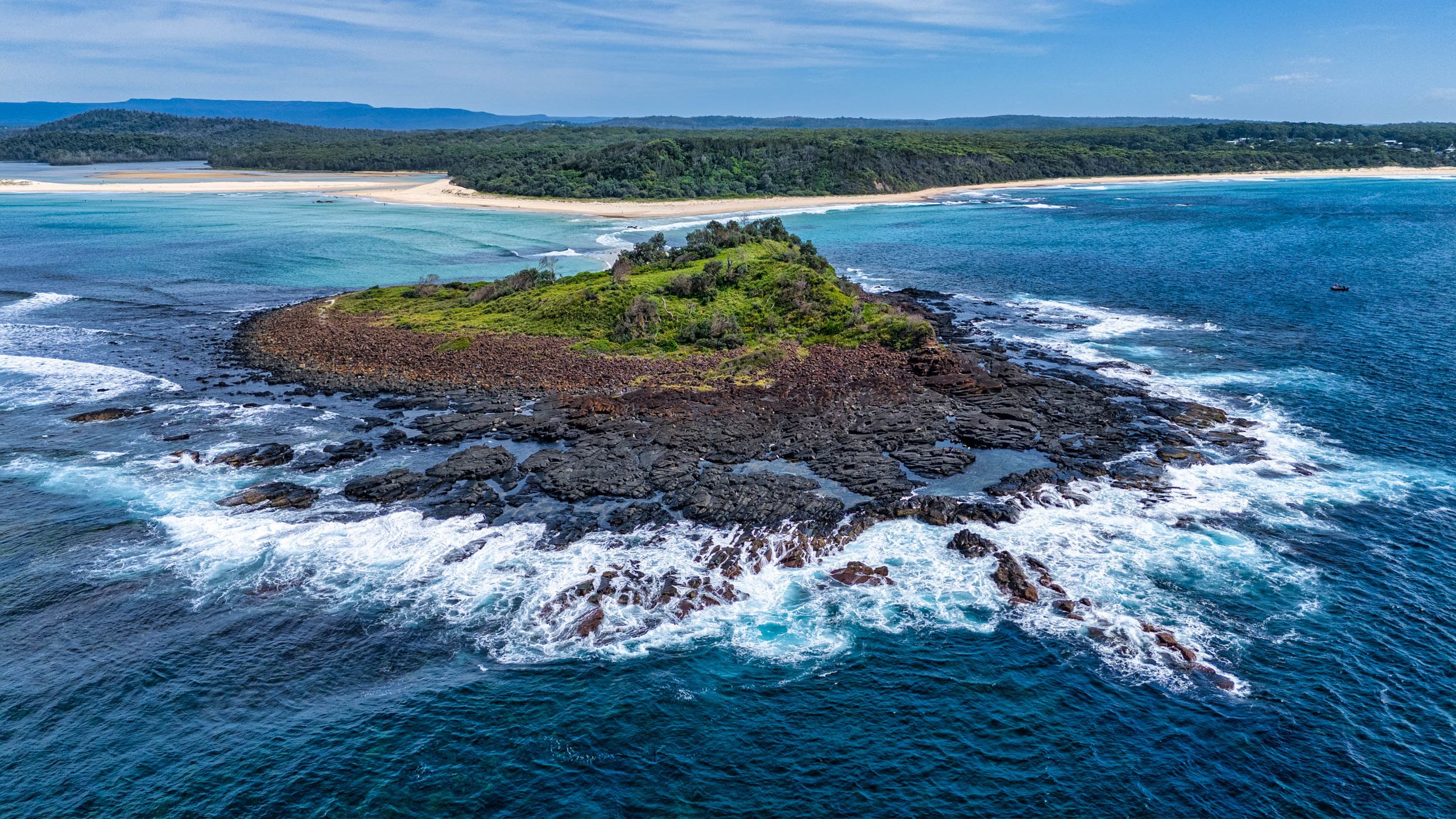 Green Island, Cunyurong Point, South Coast, NSW, Australia