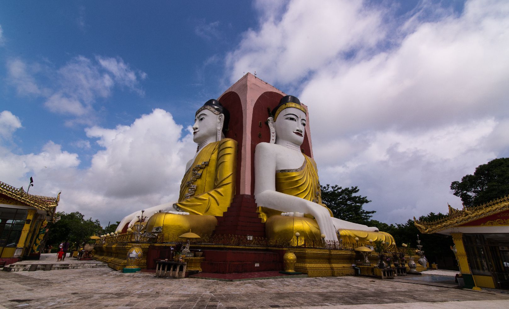 Kyaik Pun Buddha, Myanmar