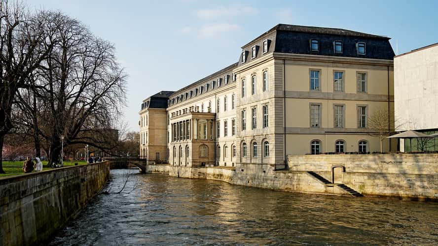 Leineschloss from Friederikenbrücke