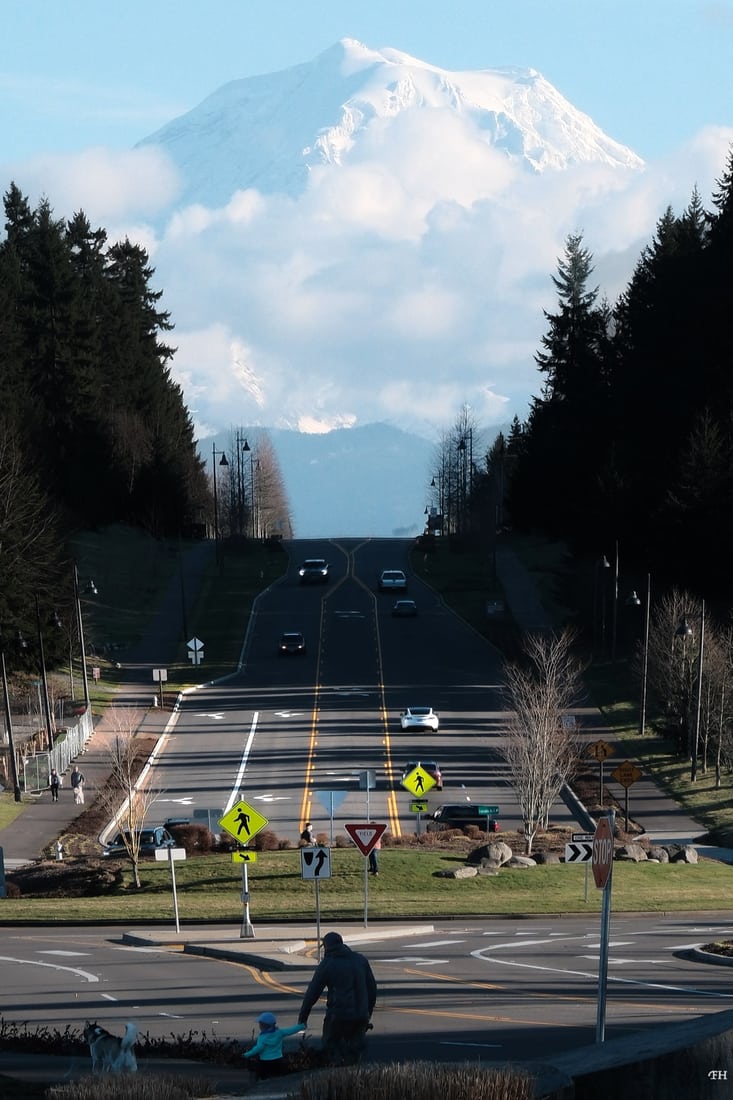 Mt. Rainier, Seattle view from Kite Park, USA