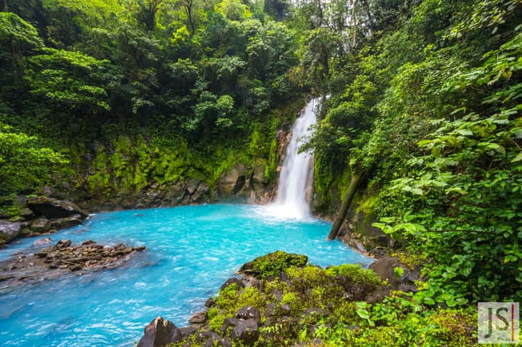 Rio Celeste Waterfall, Tenorio Volcano National Park