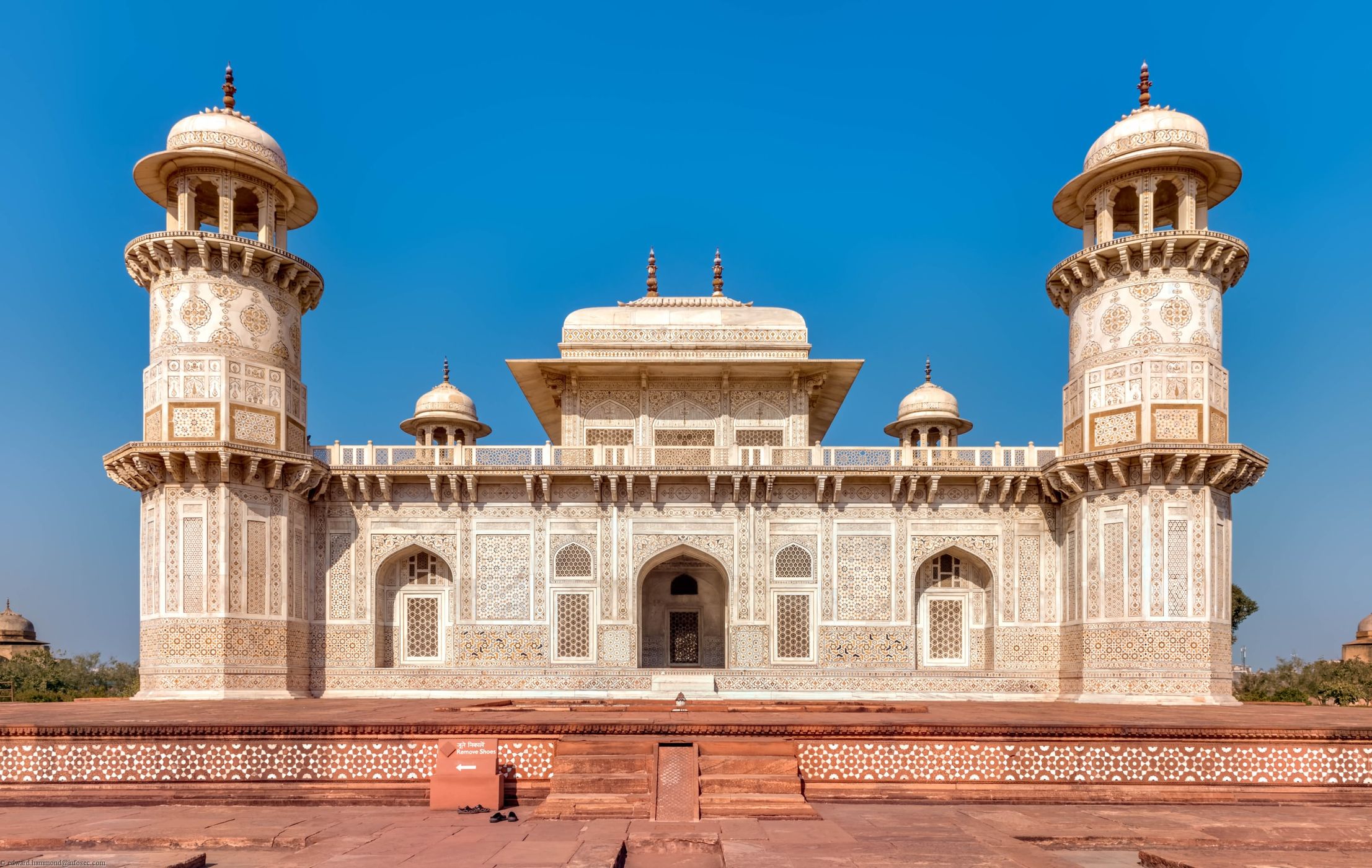 Tomb of I'timād-ud-Daulah, India