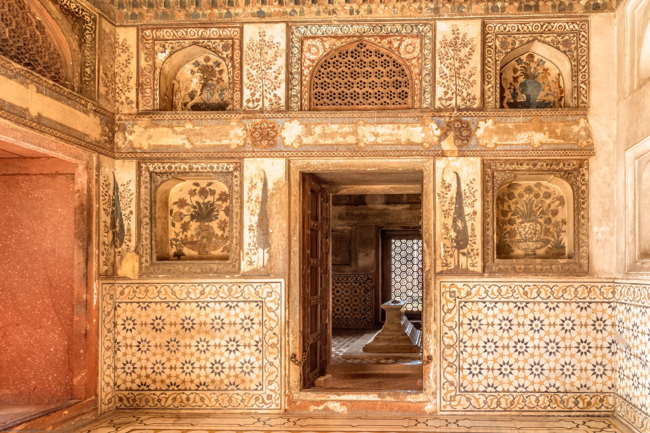 Tomb of I'timād-ud-Daulah, India