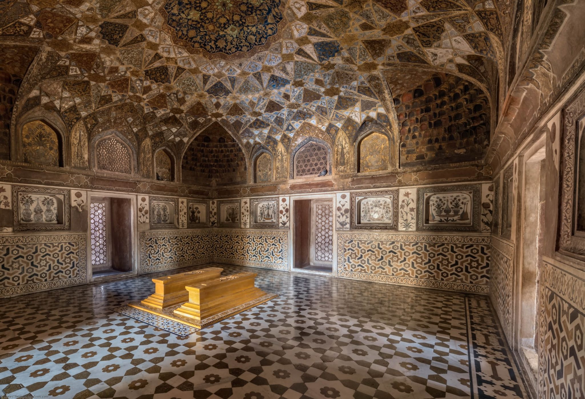 Tomb of I'timād-ud-Daulah, India