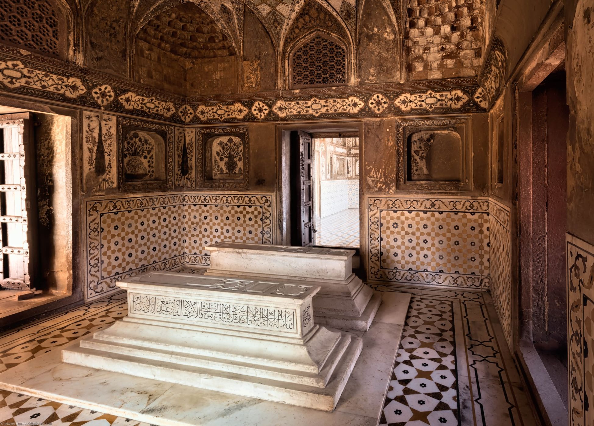 Tomb of I'timād-ud-Daulah, India