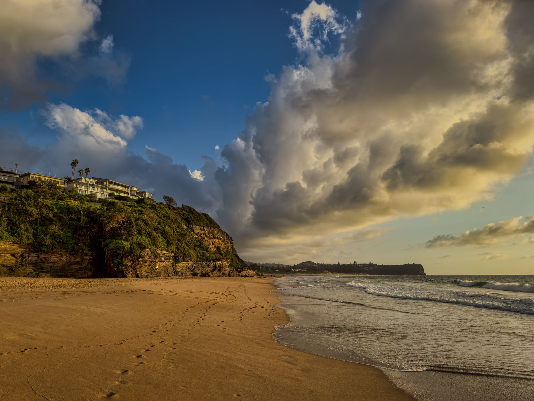 Warriwood beach to Mona Vale, Warriewood, NSW, Australia