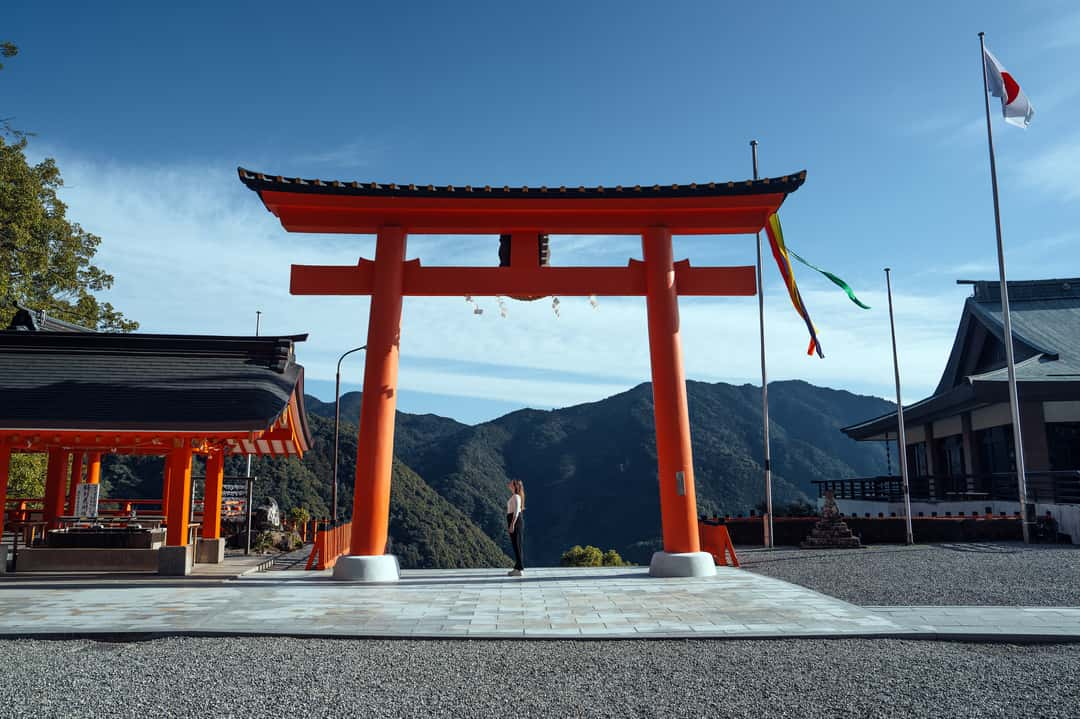 Get the exact geo-position for this spot: Kumano Nachi-Taisha