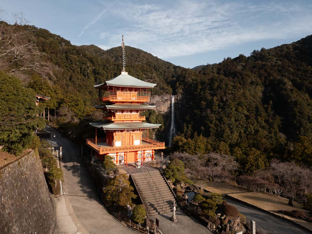 Get the exact geo-position for this spot: Seiganto Ji Temple