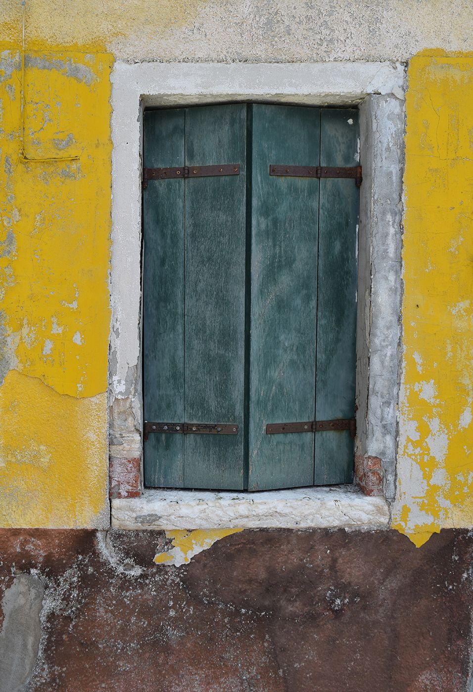 Burano Colourful walls, Italy