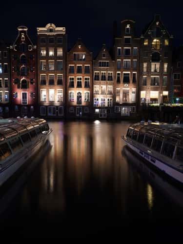 Damrak, Amsterdam