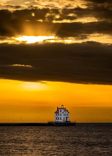 Lorian Harbor Lighthouse