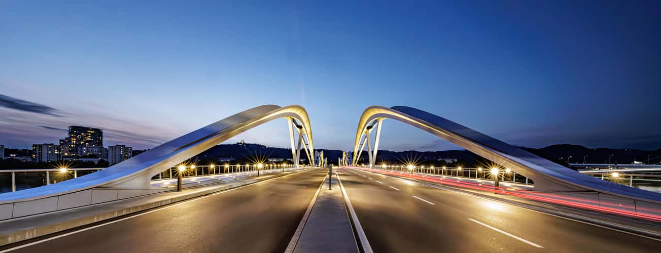 Neue Eisenbahnbrücke - Linz