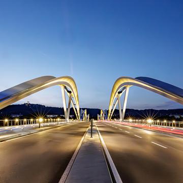 Neue Eisenbahnbrücke - Linz, Austria