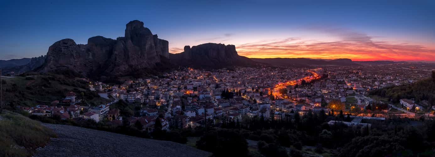 Panoramic view of Kalabaka city / Meteora