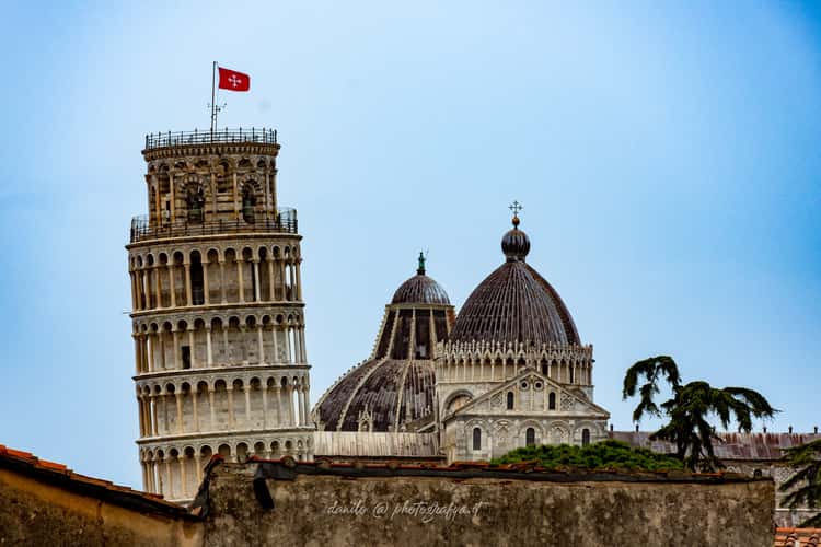 Walkway at the heights of the ancient walls, Pisa