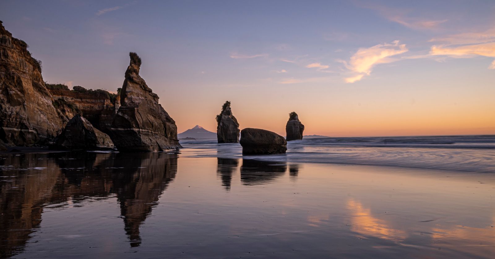 Tongaporuru beach, three sisters, New Zealand