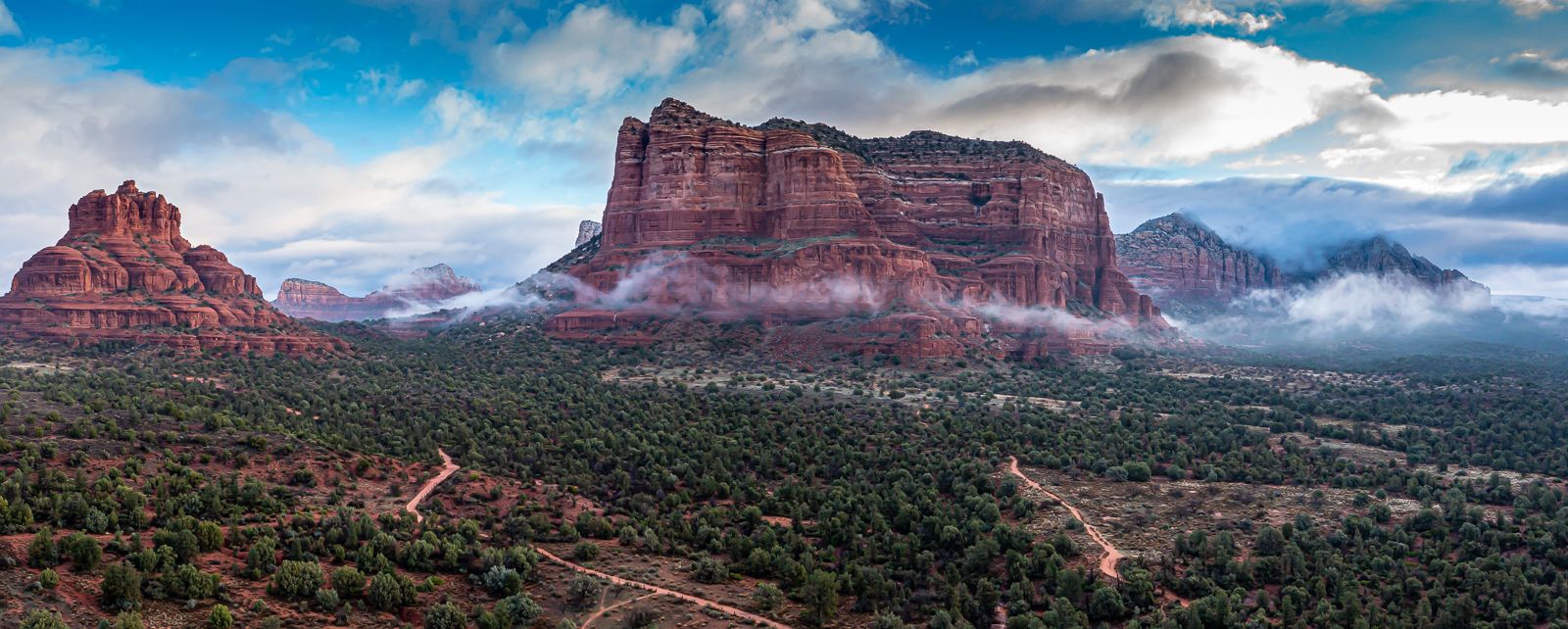 Trail head of Courthouse Butte, USA