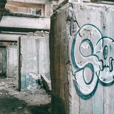 Abandoned Complex - Centrale Elletrica Santa Caterina, Italy