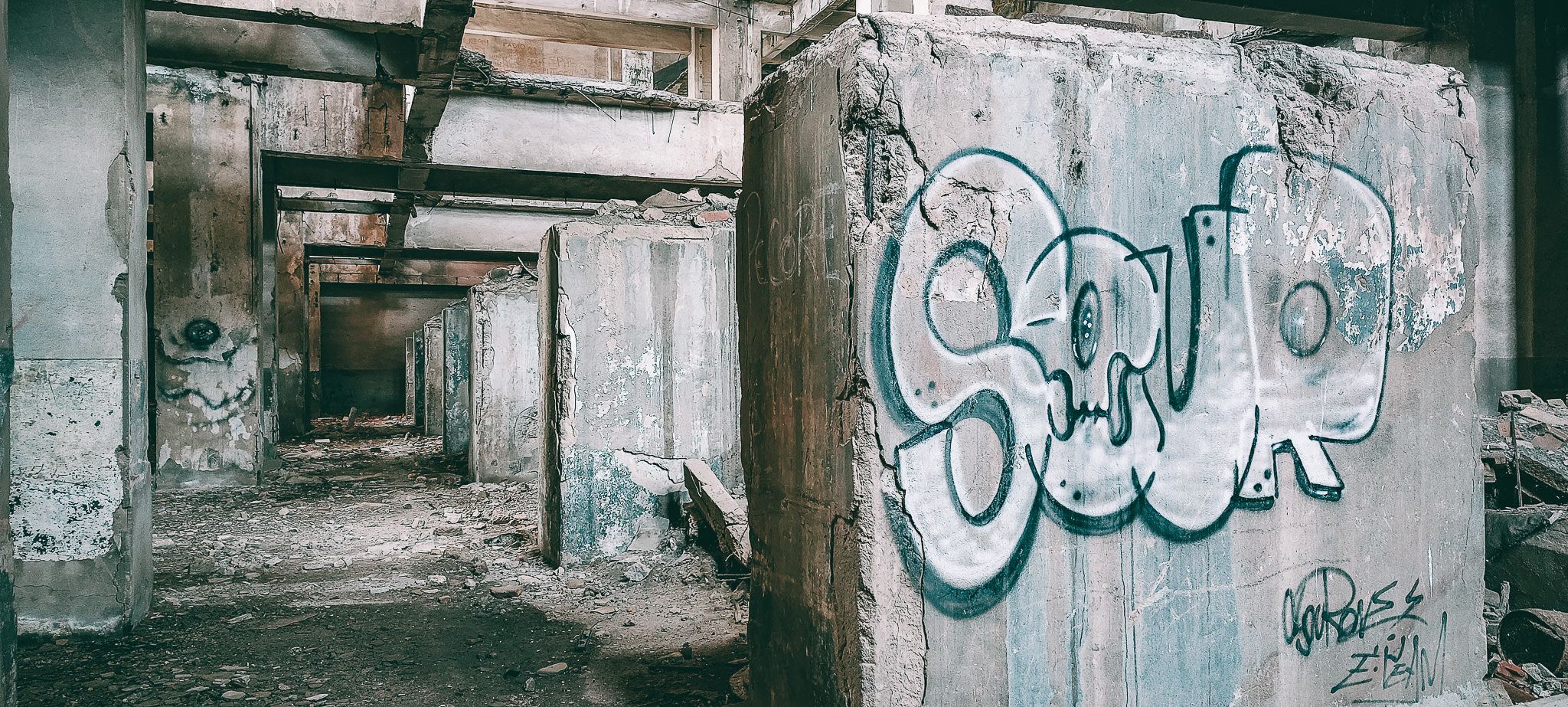 Abandoned Complex - Centrale Elletrica Santa Caterina, Italy