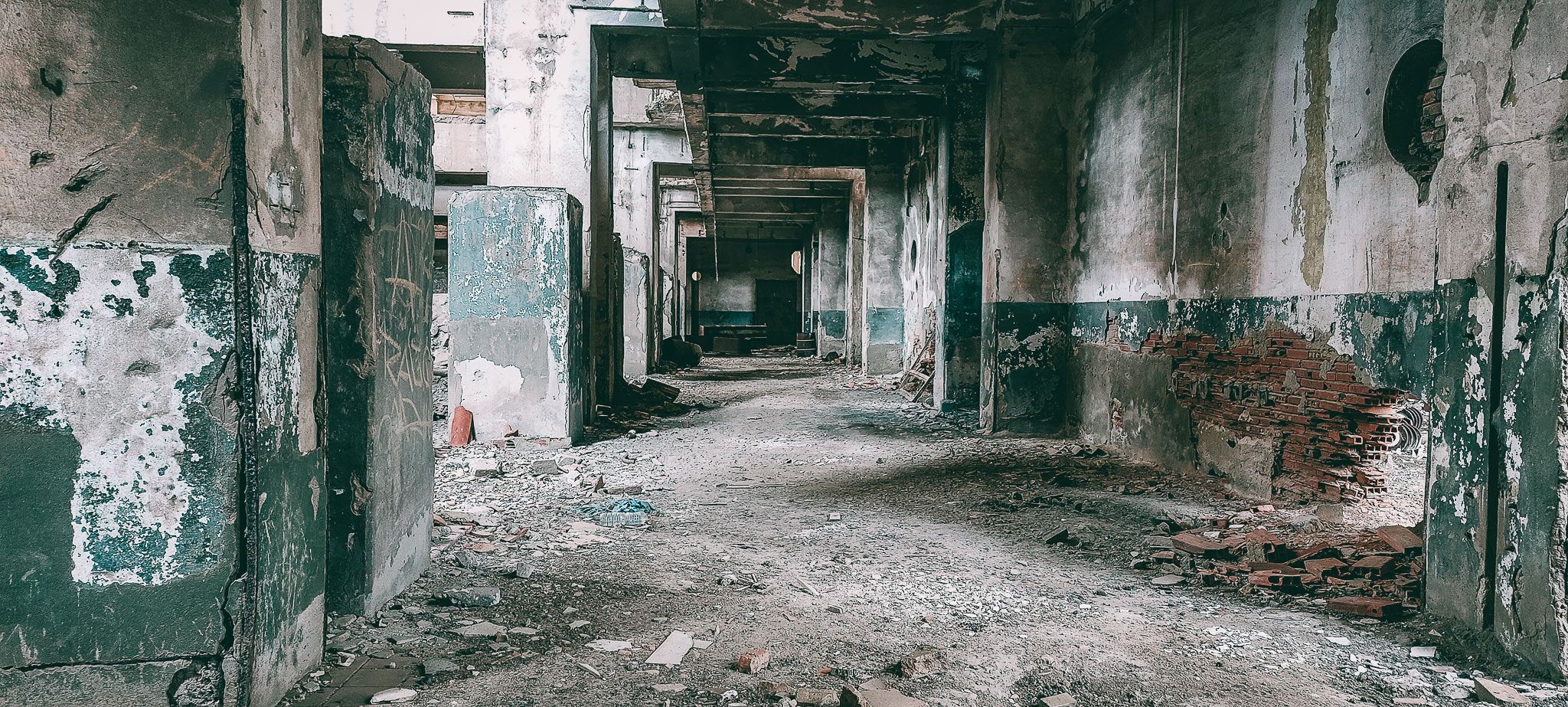 Abandoned Complex - Centrale Elletrica Santa Caterina, Italy