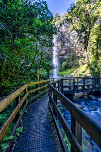 Bridal Veil Falls, Makomako, North Island