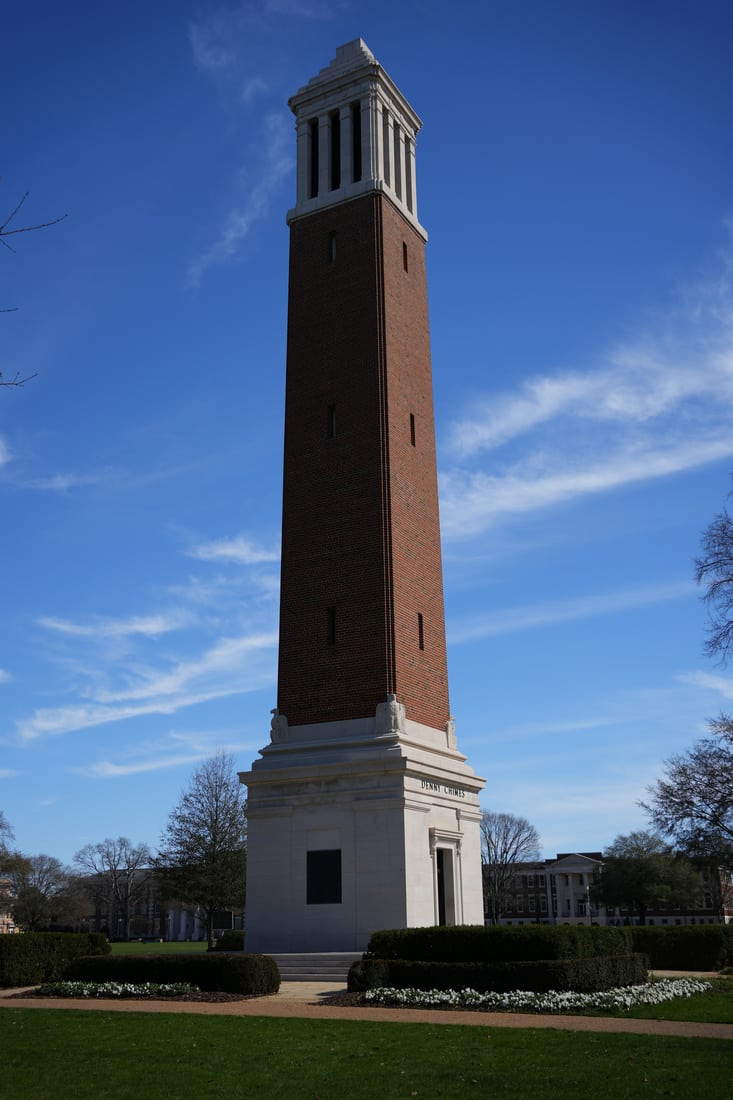 Denny Chimes, USA