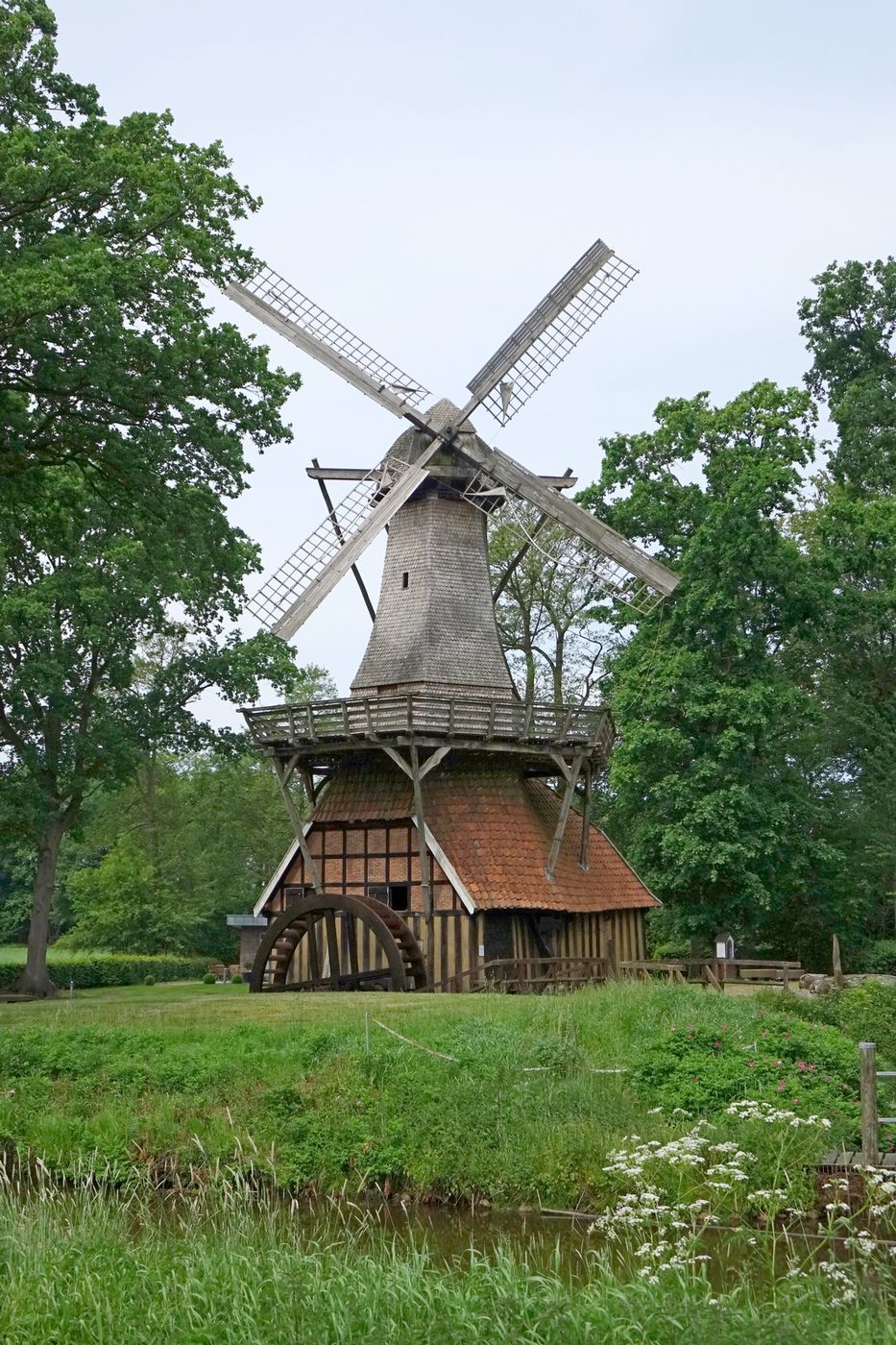 Hüvener Wind-Wasser Mühle, Germany