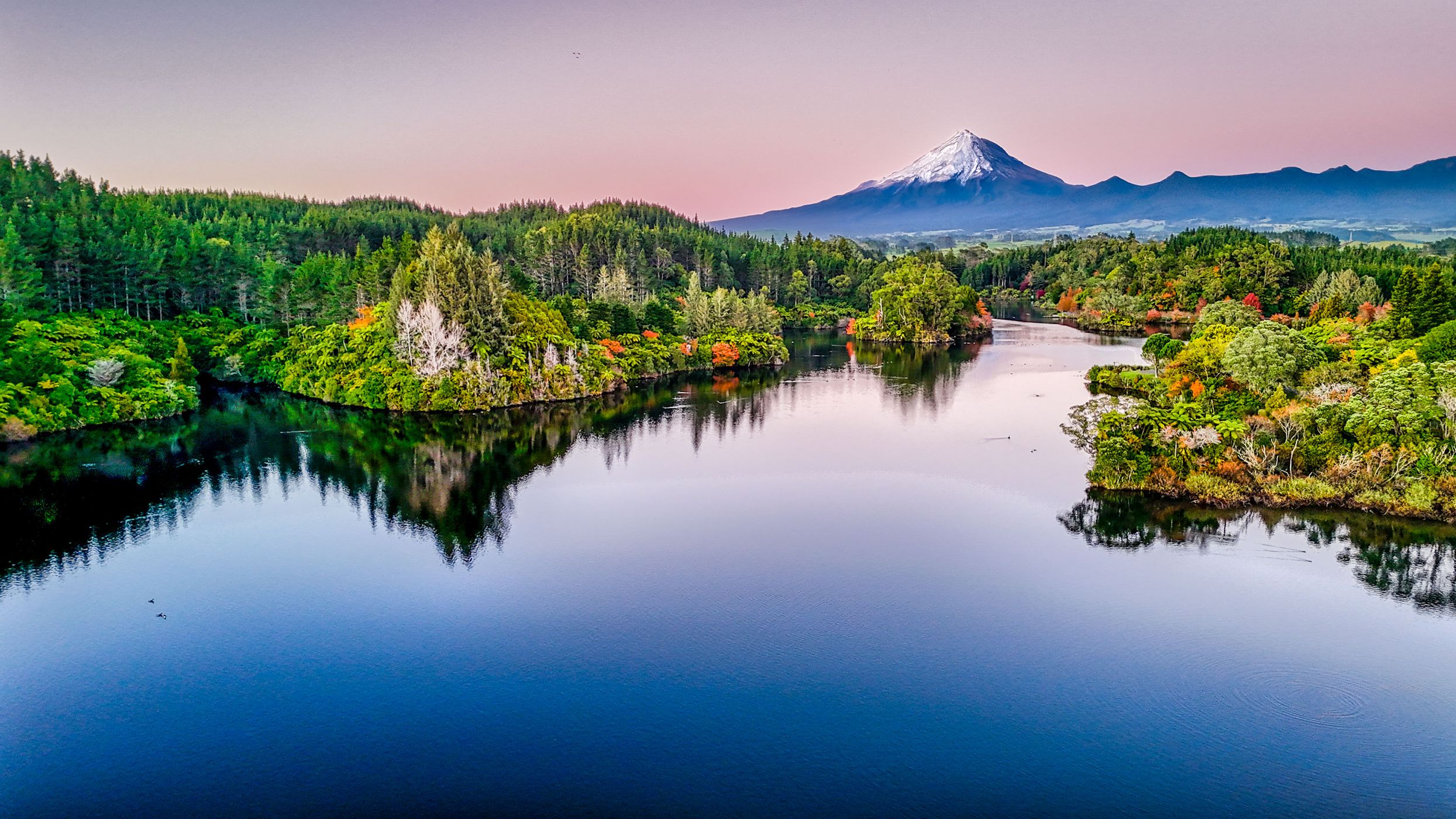 Mt Taranaki, Lake Mangamahoe Lookout, New Plymouth, New Zealand