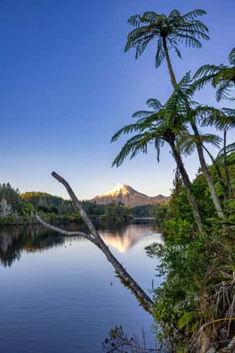 Mt Taranaki, Lake Mangamahoe, New Plymouth