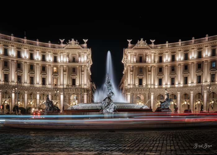 Piazza della Repubblica by night, Rome
