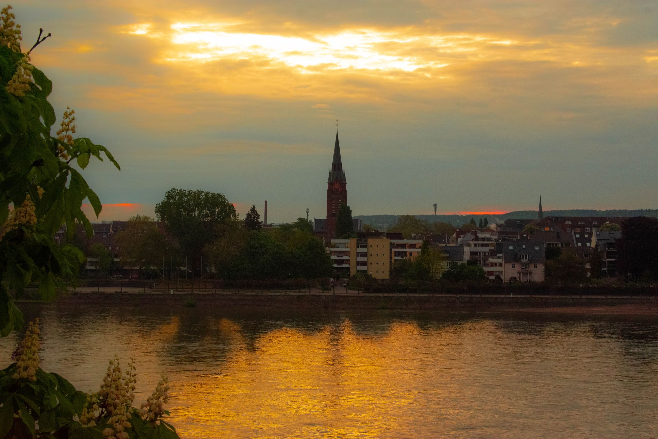 Rheinpromenade, Bonn, Germany
