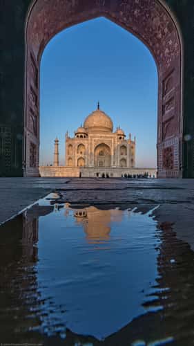 Taj Mahal, The Mosque