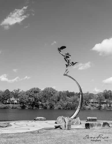 The Riverwalk Park at Manderson Landing