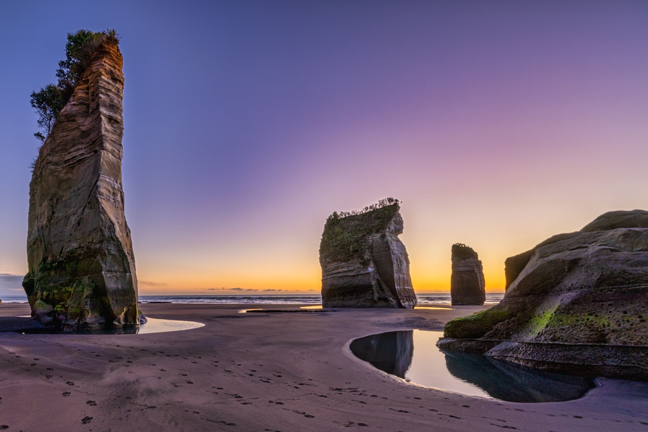 Tongaporutu Beach, New Zealand