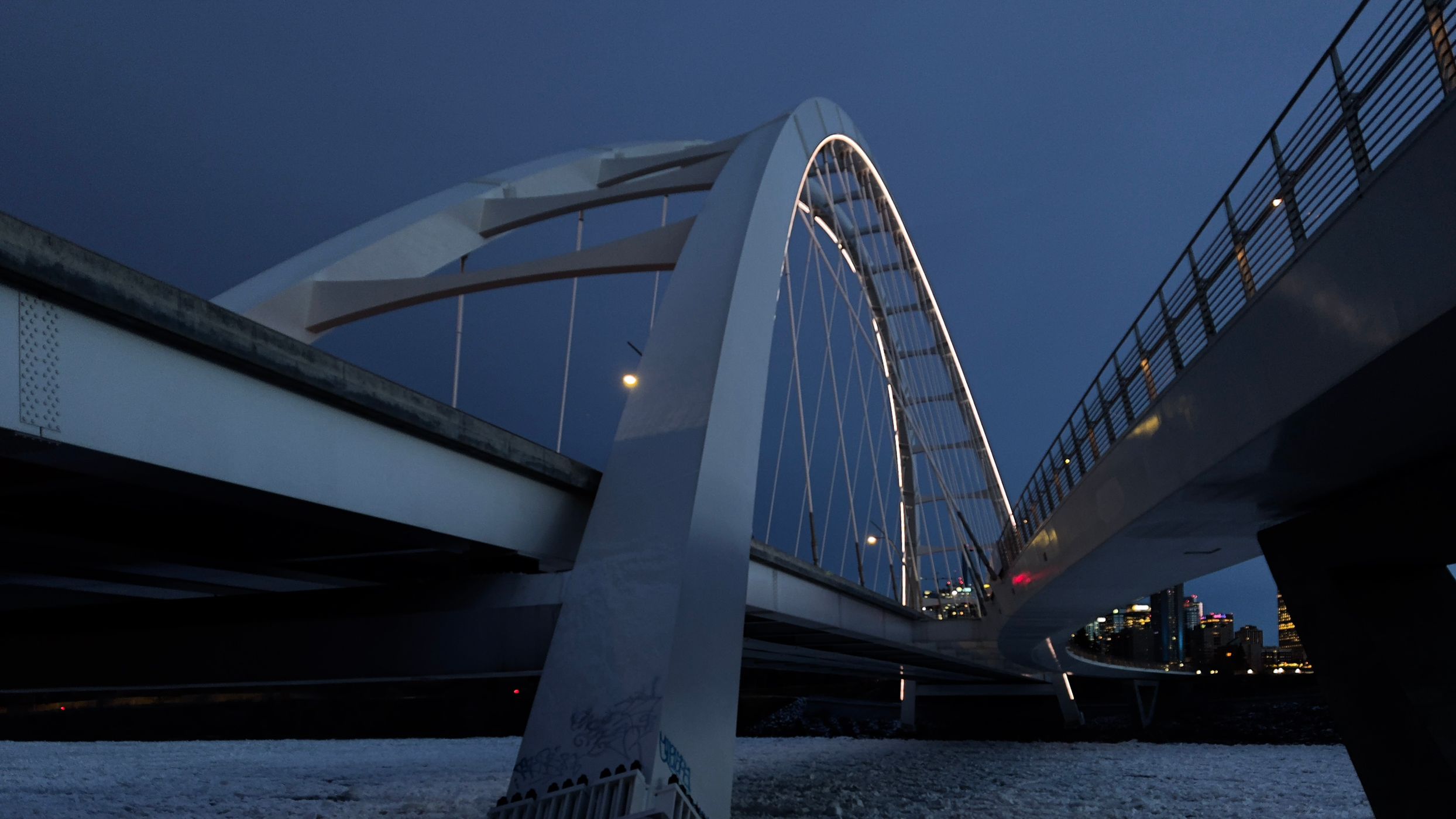 Walterdale Bridge, Canada