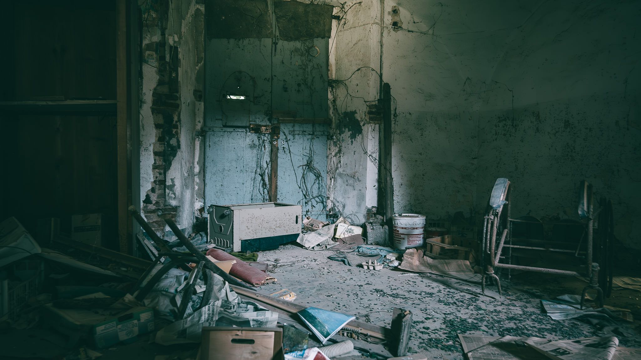 Abandoned Mansion 'Villa Eleonora', Italy