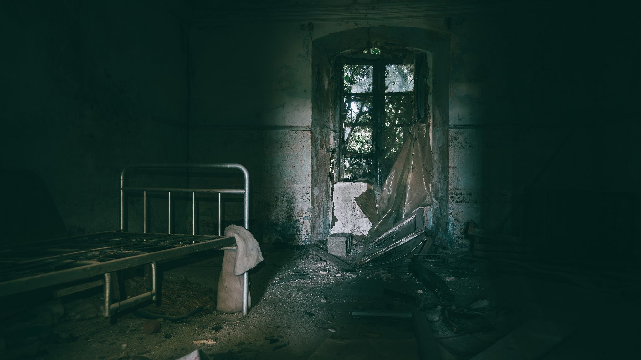 Abandoned Mansion 'Villa Eleonora', Italy