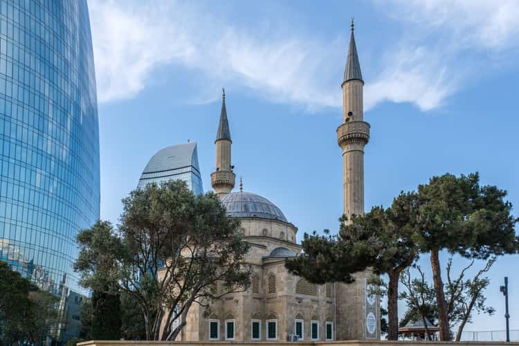 Alleyof Martyrs Mosque, Baku