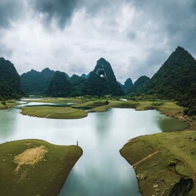 Angel Eye Mountain, Vietnam