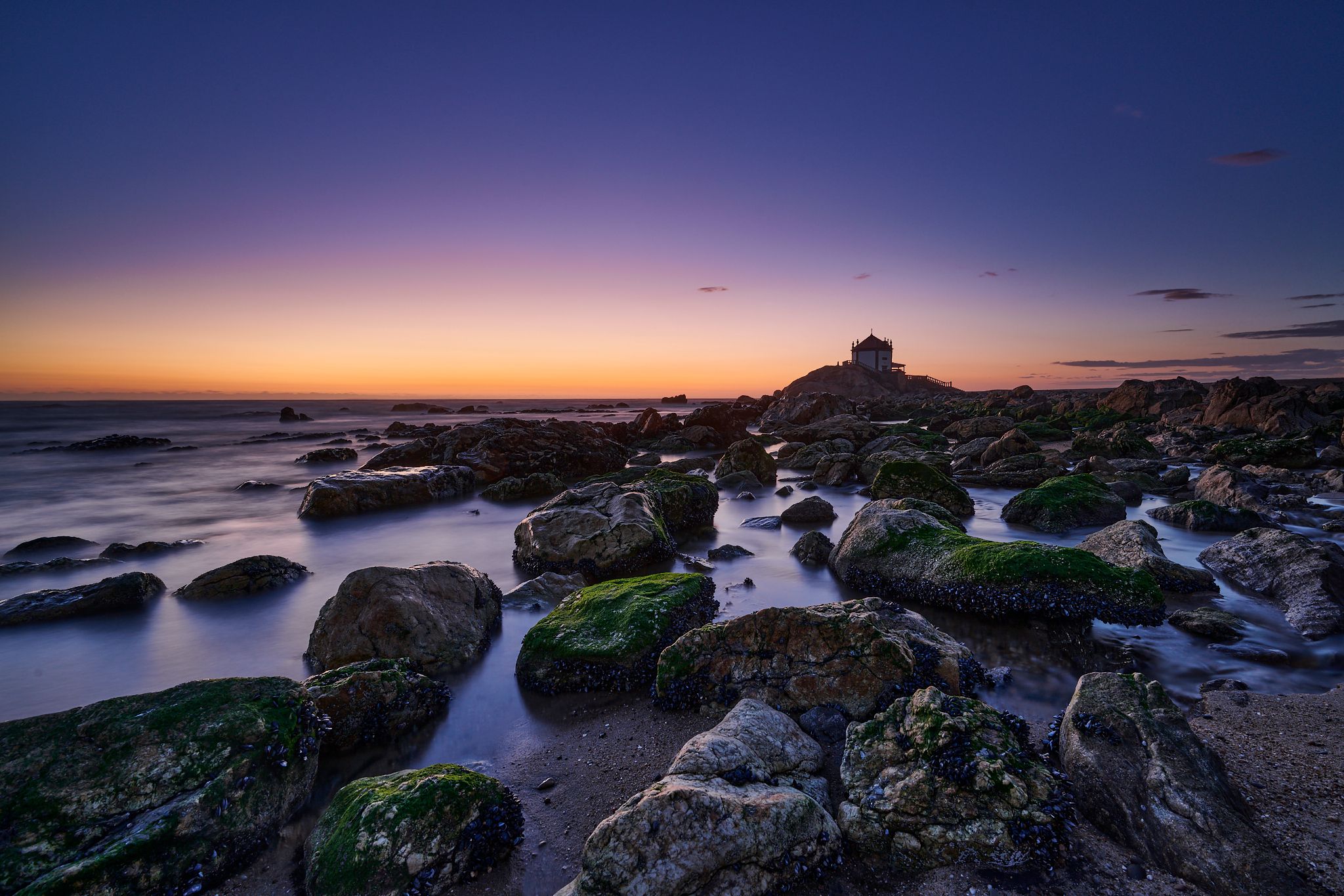 Capela do Senhor da Pedra, Portugal