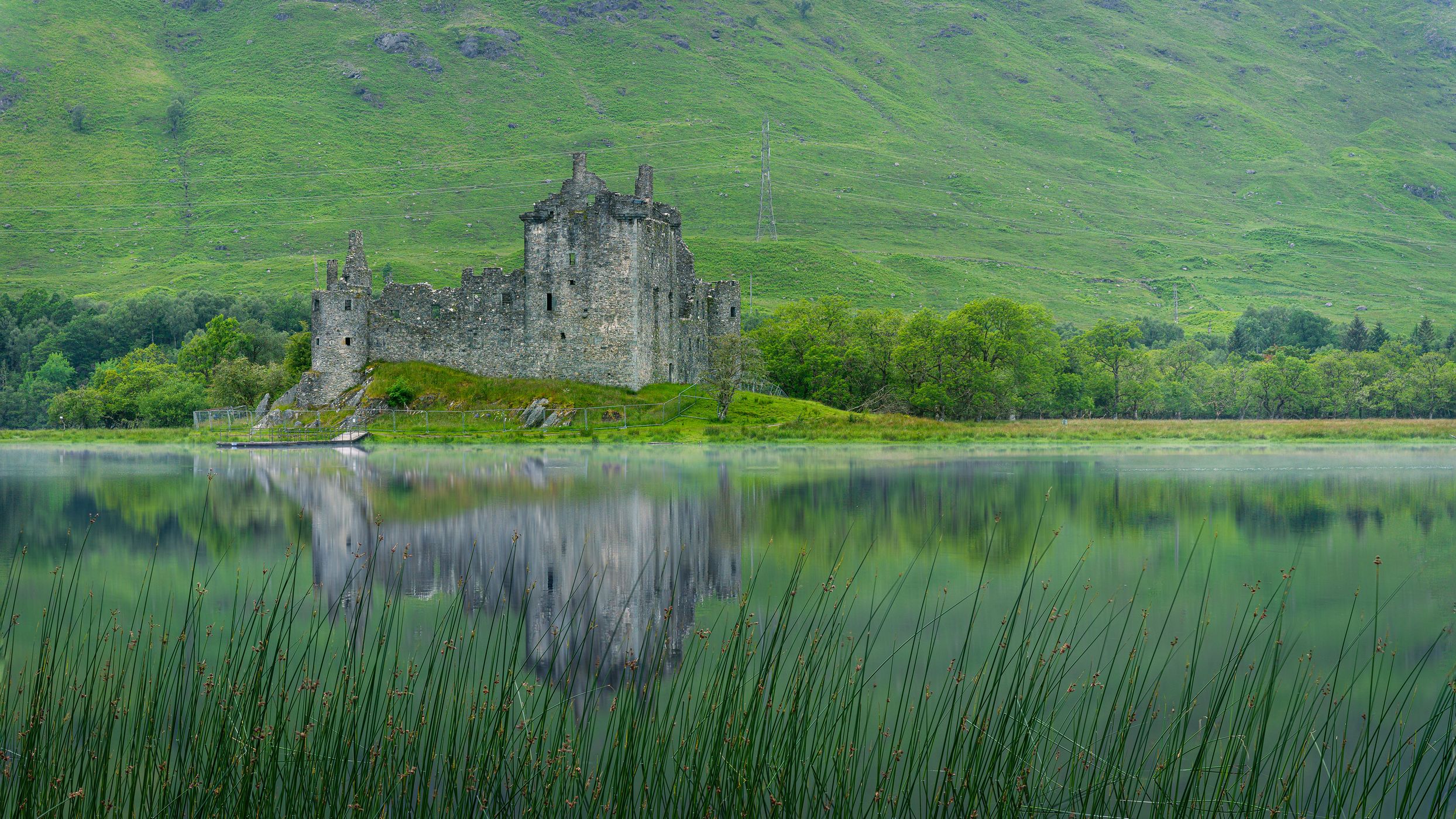 Rocks Kilchurn Castle, Loch Awe, Scotland, United Kingdom