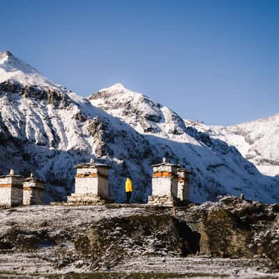 Jomolharo Basecamp, Stupas, Bhutan